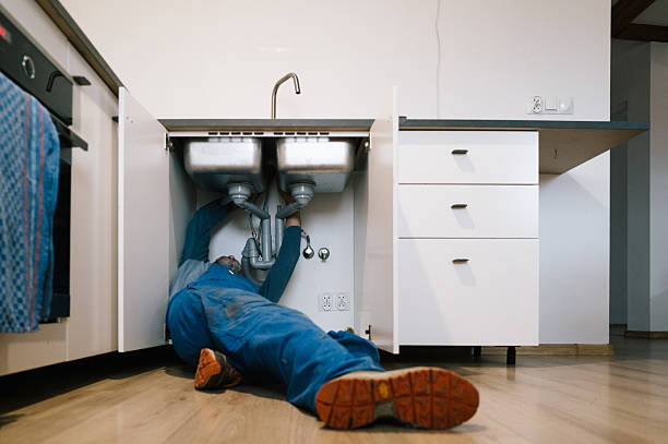 Professional Leak Detection technician working in Delmar, NY